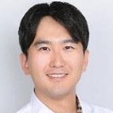 최형욱 사진